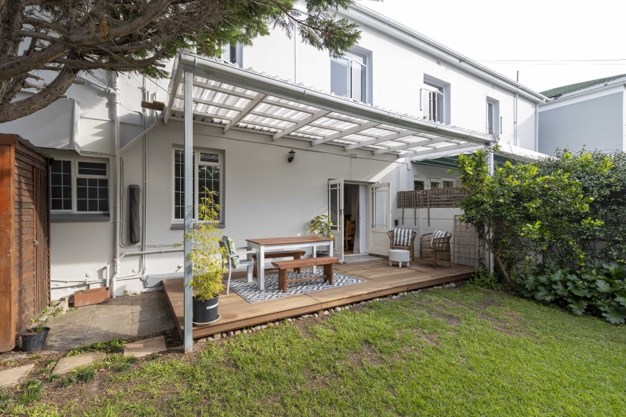 2 Bedroom Property for Sale in Claremont Western Cape